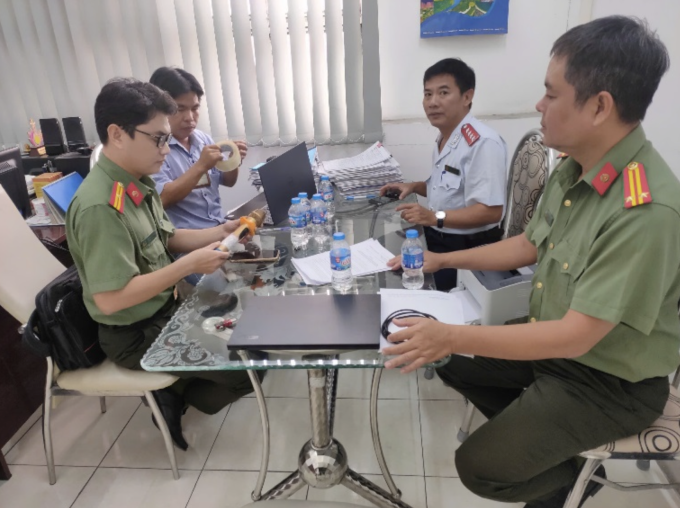 Cơ quan chức năng xử lý trường hợp dùng micro không dây không hợp quy.