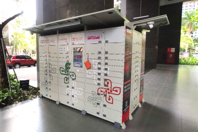 Tủ giao nhận hàng tự động được triển khai tại Việt Nam từ năm 2024. Ảnh: NVCC