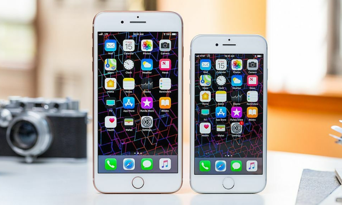 iPhone 8 và iPhone 8 Plus. Ảnh:The Verge